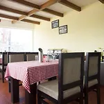 OYO 24825 Hotel Sholas Residency