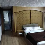 Hotel Sapphire Ooty