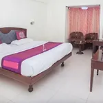 Oyo 12357 Hotel Nilgiris Inn