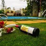La Niebla Farm Resort