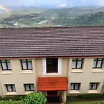 Mountain Retreat - A Hill Country Resort