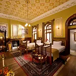 Welcomheritage Fernhills Royal Palace