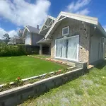 Willo Stays Lake View Luxury Villa