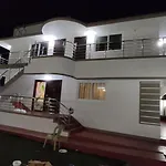 Saibala Resldency - Near Boat House