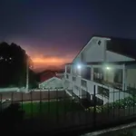 Ls Cottage