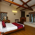 Oyo 9080 Hillwood Cottages