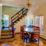 Hillcrest Villa Ketti