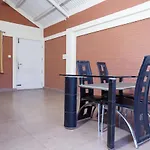 Tea Leaf Stays By Brown Tree Resorts