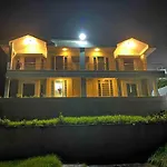 Hillspring Cottages