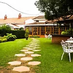 Kluney Manor