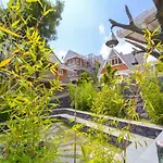 Kanavu Valley View Premium 4 Star Resort Ooty By Voye Homes