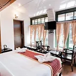 Lakefront Home Hotel