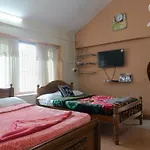 Queens Cottage - Individual Cottage