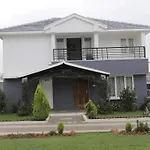 Roseland Premium Villa Ooty By Lexstays