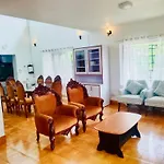 Teyt\'S White Home - 3 Bedroom Villa
