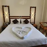 Sviksha Inn Ooty