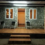 Wild And Free Farm Stay