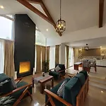 Lazara Family Villa