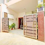 Super Hotel O Vijaynagar Road Formerly Anmol Peace Stay