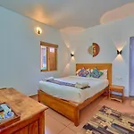 Silent Retreat Ooty Pool Resort By Voye Homes