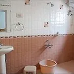 Maruthi Cottages