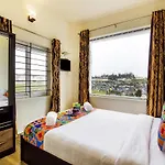 Fabexpress Grand Castle Hill Resorts - Ooty Lake - 800M