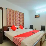 Oyo 15478 Lalana Residency