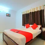 Oyo 15478 Lalana Residency