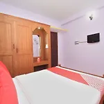 Oyo 13597 Travel Stay Residency