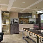 Stayvista At Villa Sullivan With Heater & Indoor-Outdoor Games