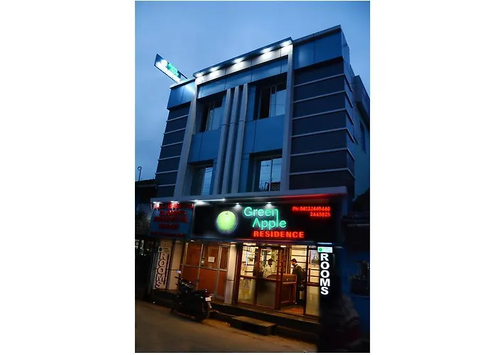 Green Apple Residency