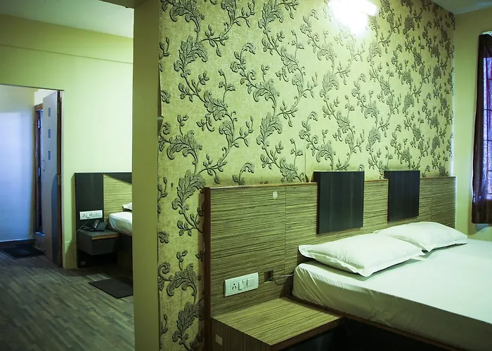 Desanthosh Residency