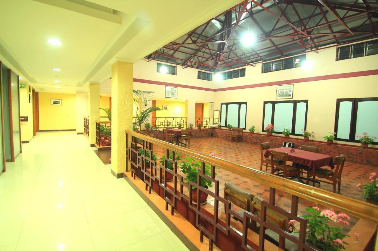Preethi Classic Towers Hotel *