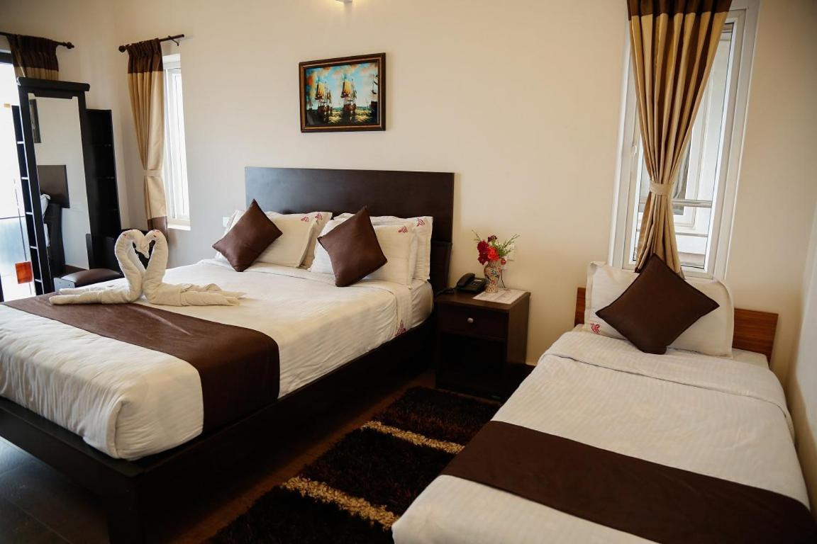 Hotel Paradise Perfect - Non Smoking Non Alcoholic No Unmarried Couples Ooty
