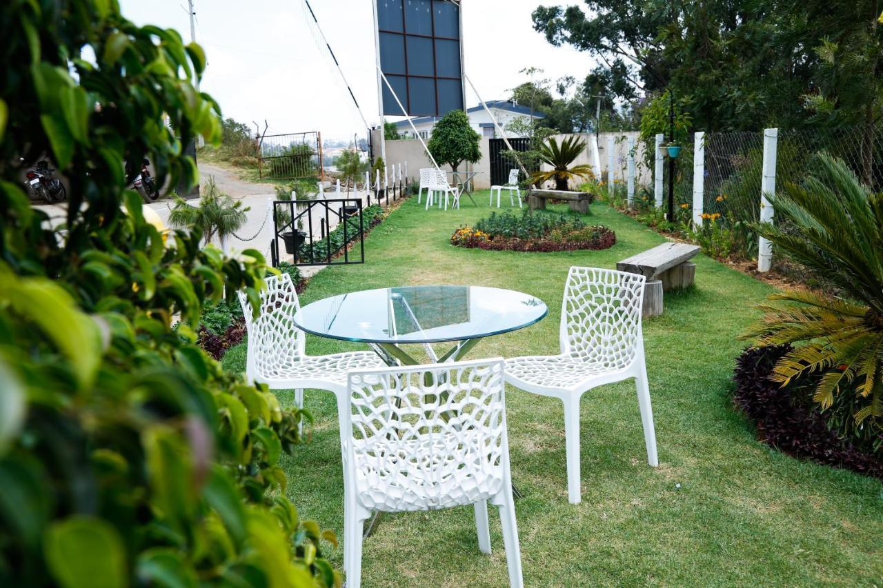 Paradise Perfect - Non Smoking Non Alcoholic No Unmarried Couples Ooty