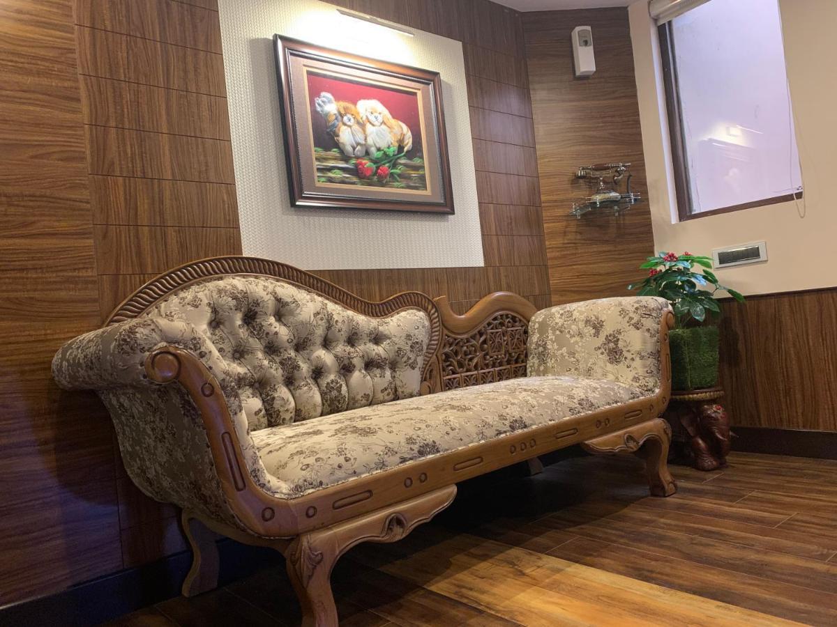 Beverly Hotel 3*