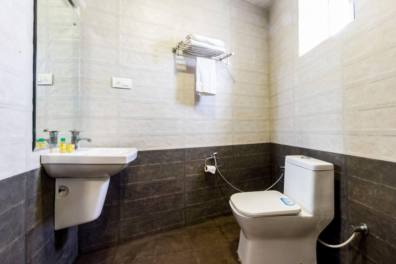 Fabhotel Sholas Residency I - Nr Rose Garden