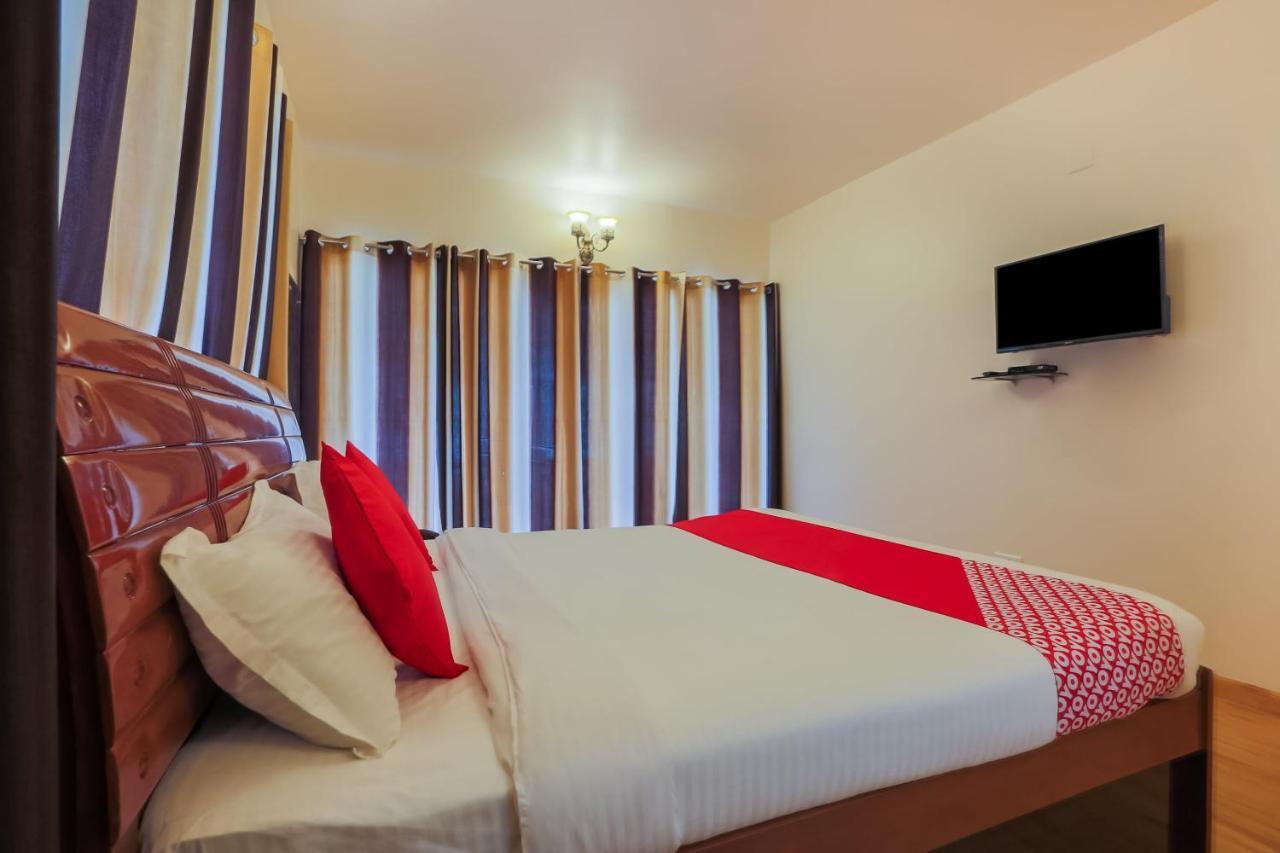 Oyo 35818 Twin Falls Residency 3*