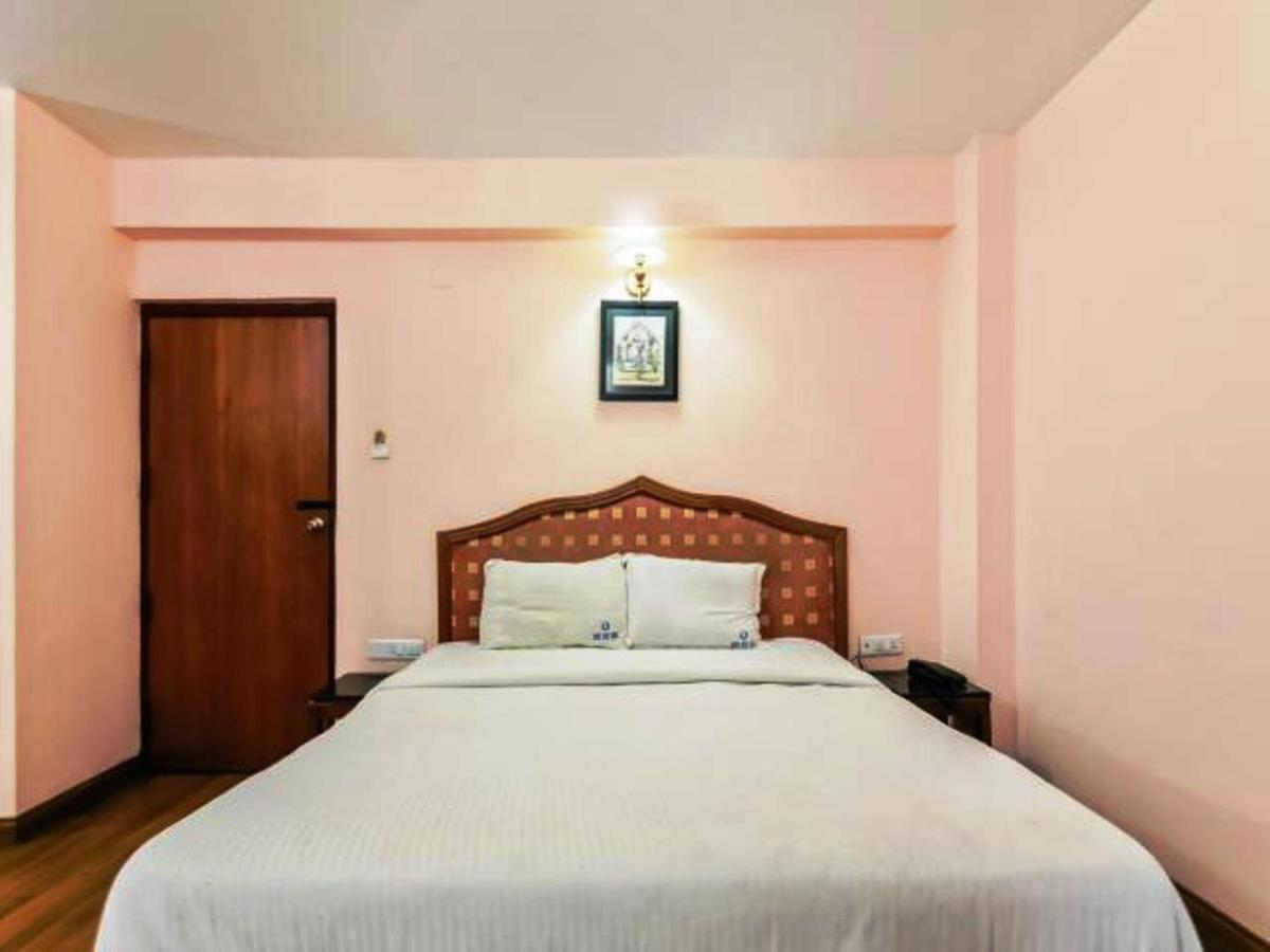 Blue Bird Hotel Ooty