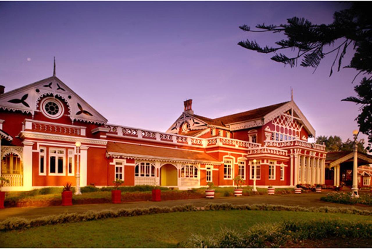 Welcomheritage Fernhills Royal Palace Hotel