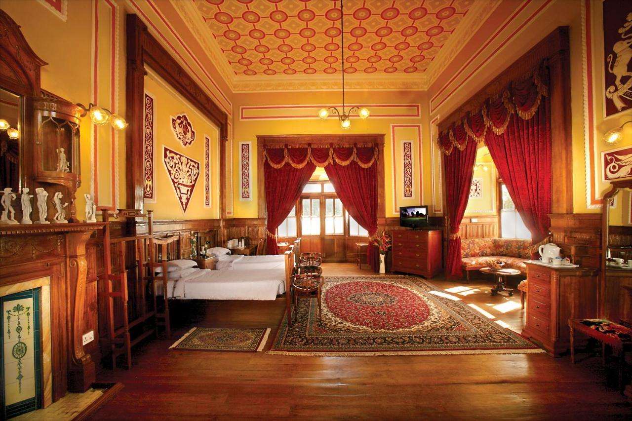 Hotel Welcomheritage Fernhills Royal Palace *
