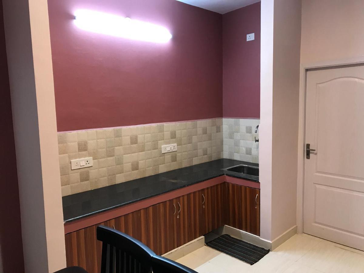 Hotel Happystay And