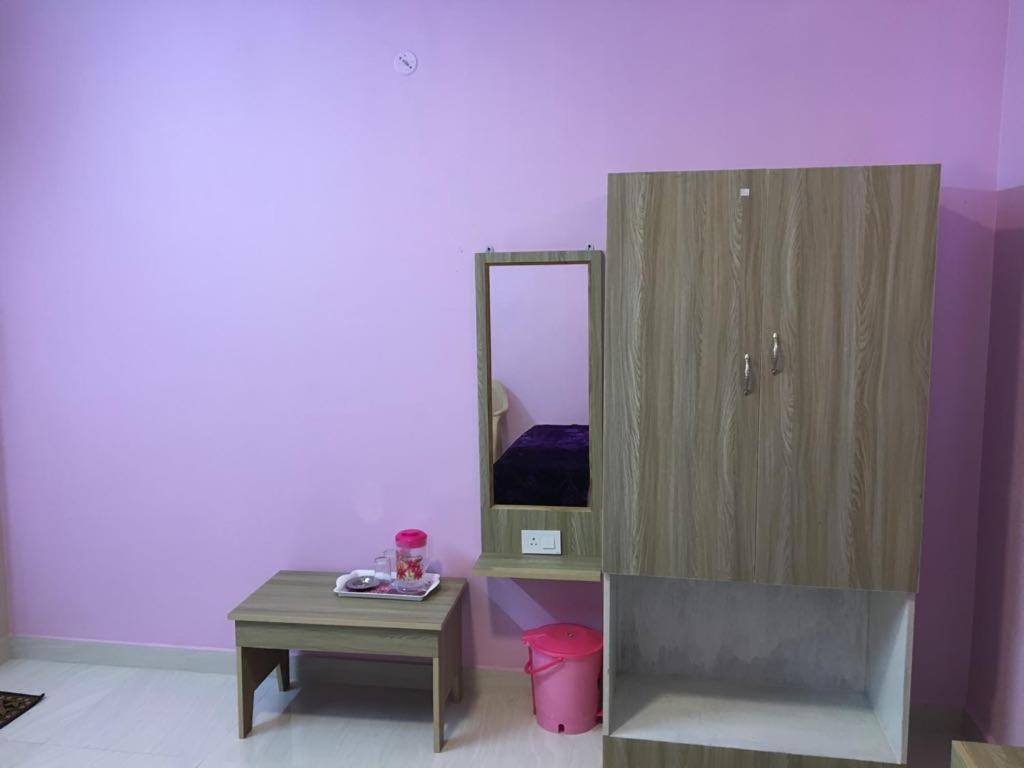 Hotel Happystay And