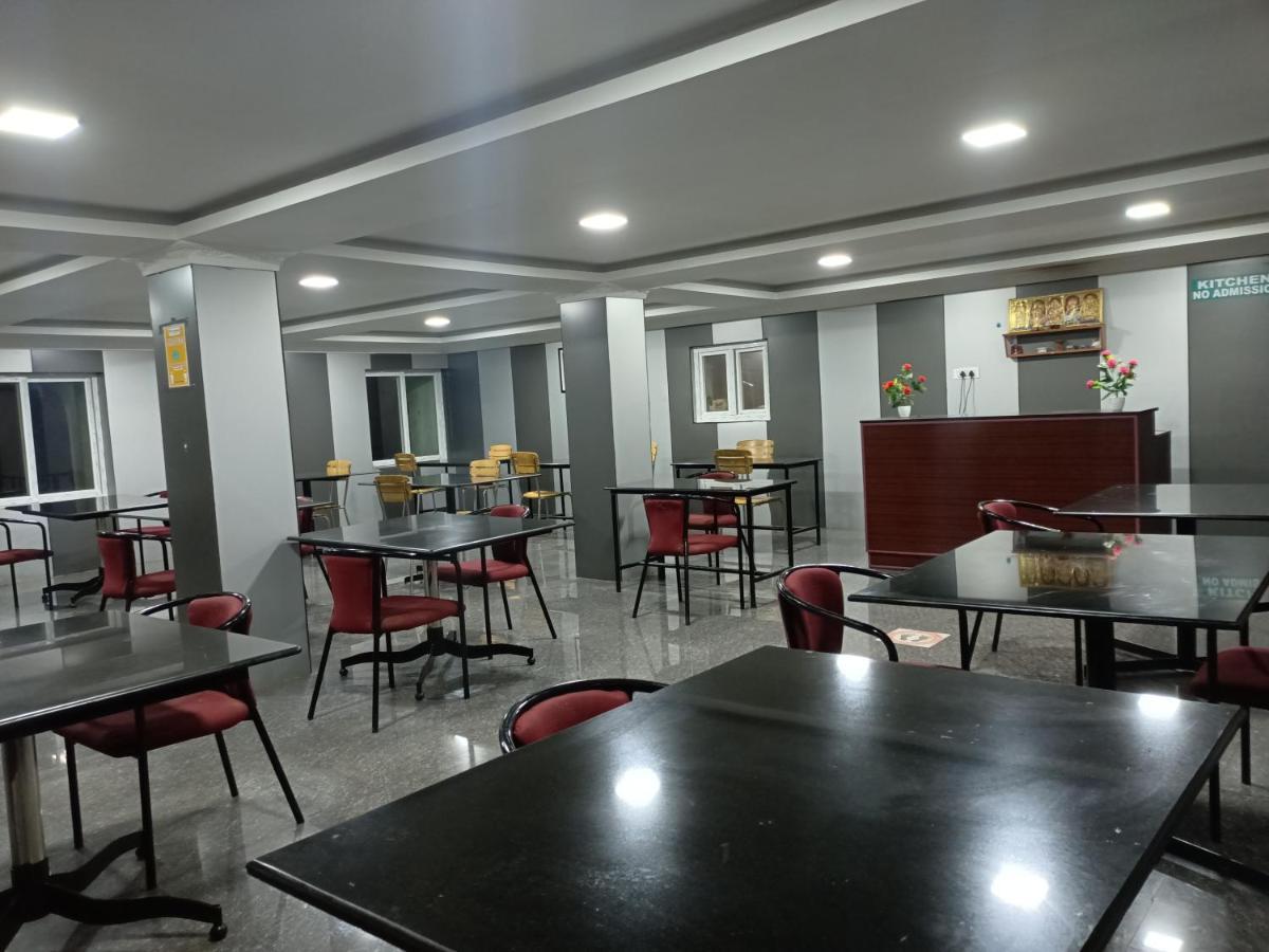 Hotel Tamilnadu, Ii