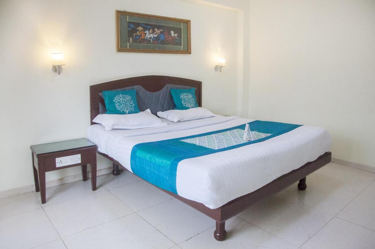 Oyo 12357 Nilgiris 3* Ooty