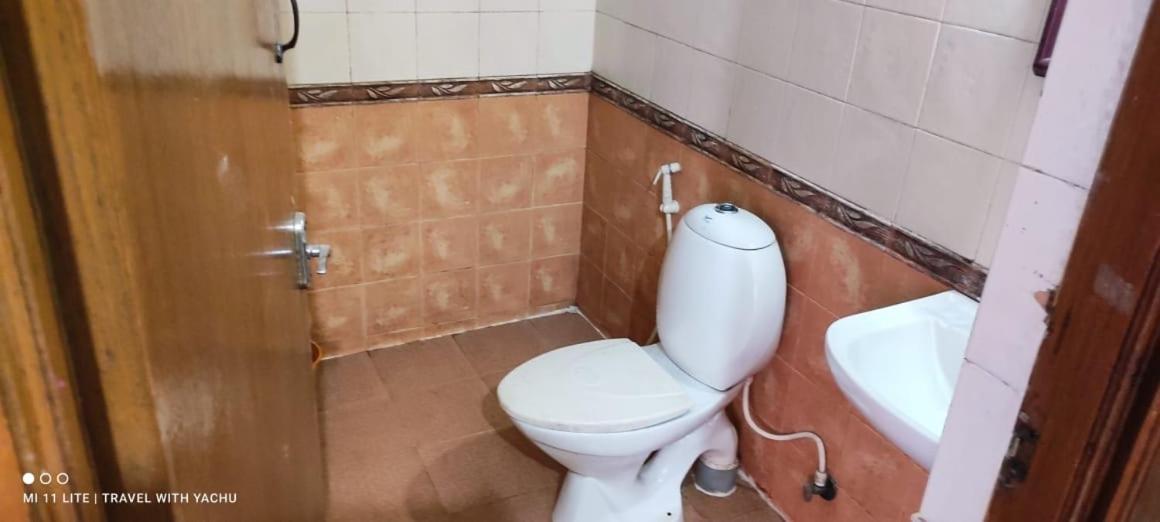 New Nakshatra Hotel *