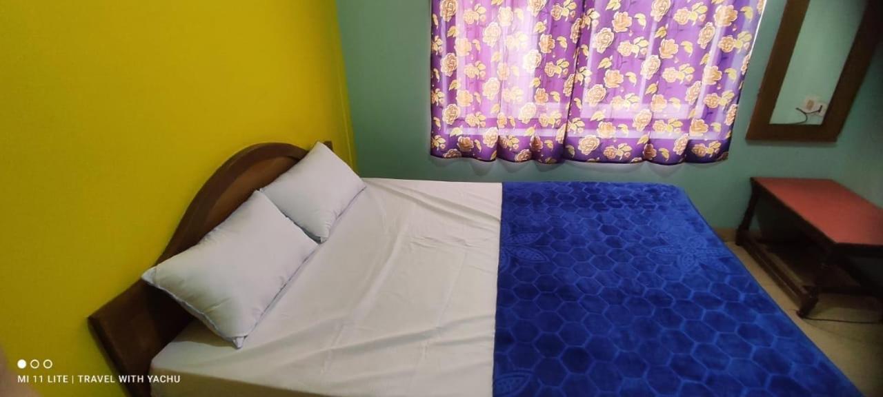 New Nakshatra Hotel