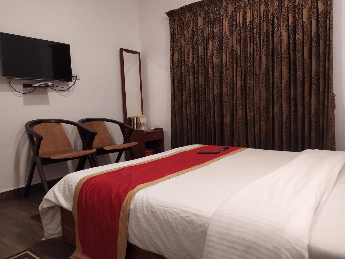 Rosepark Residency Hotel