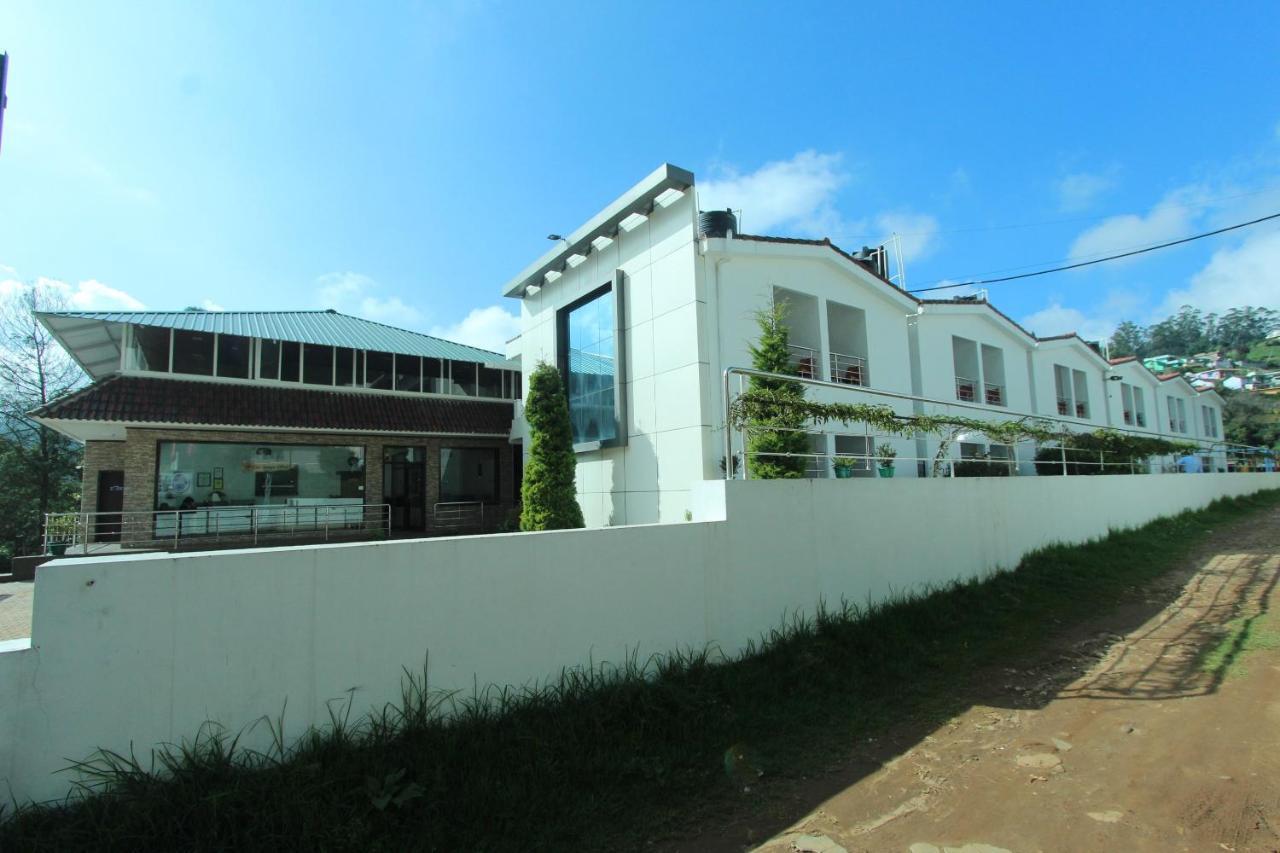 Hotel Surya Village