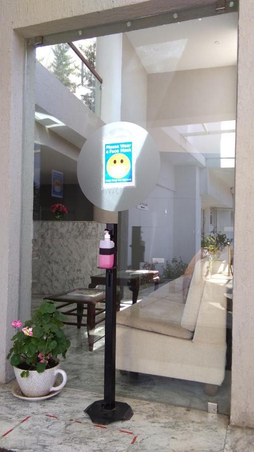 Hotel Mango Hill *